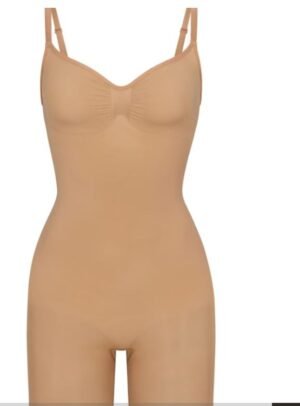 SKIMS Women's Seamless Sculpt Bodysuit Mid-Thigh - Image 3